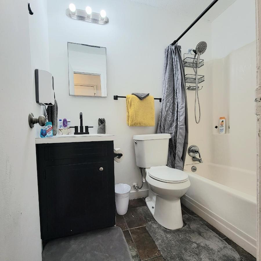 Hi-Tek-Duplex A-Two 75In 4K Led Villa ชาร์ลสตัน ภายนอก รูปภาพ